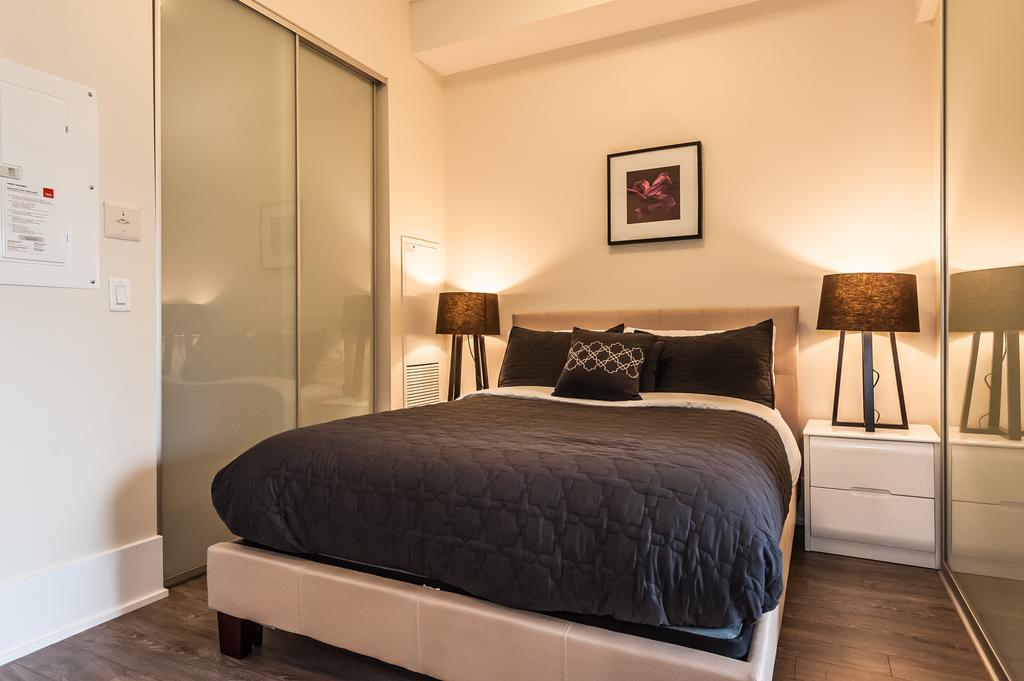 Апартаменты Loft - Entertainment & Financial District Торонто Номер фото